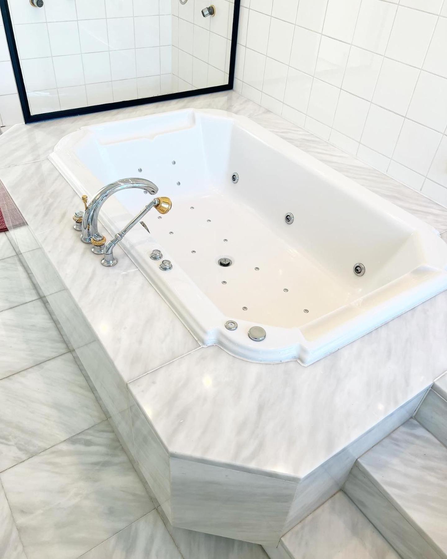 Le Faubourg Suites Antverpy Exteriér fotografie