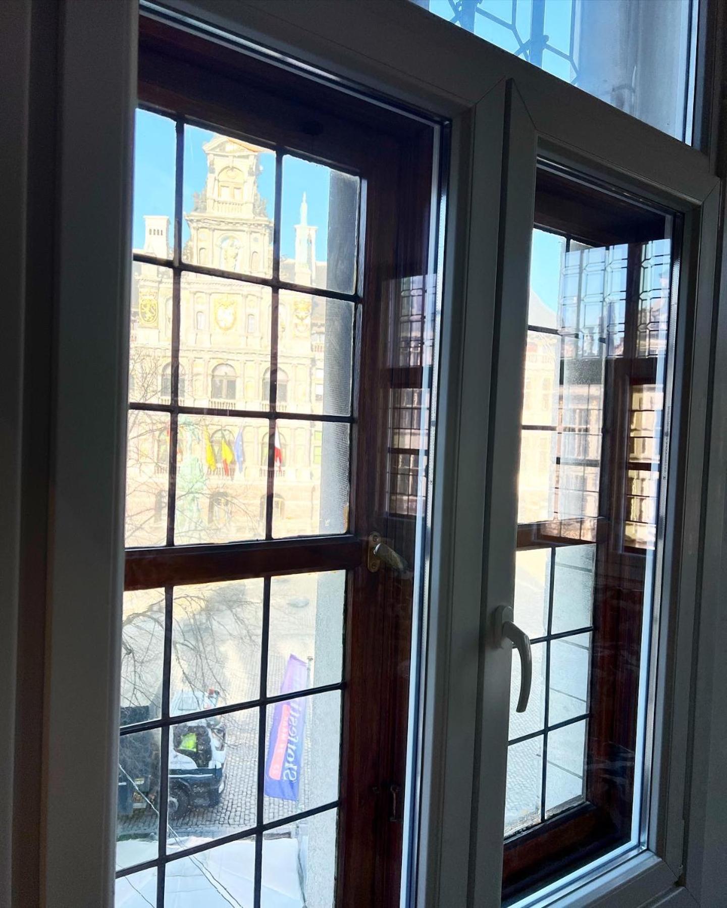 Le Faubourg Suites Antverpy Exteriér fotografie